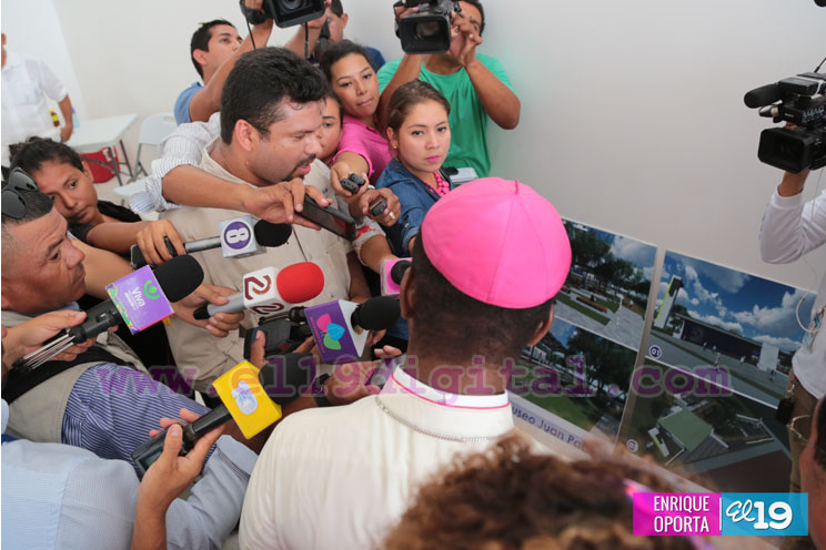 Nuncio Apost&oacute;lico recorre avances de Museo San Juan Pablo II
